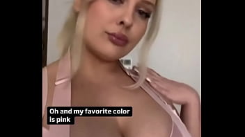 Something about wearing baby pink when i’m tan always hits