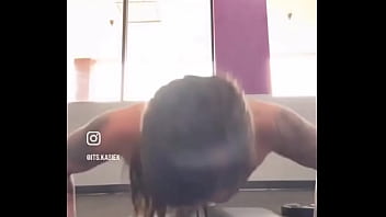 No girl pushups here