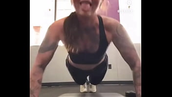 No girl pushups here