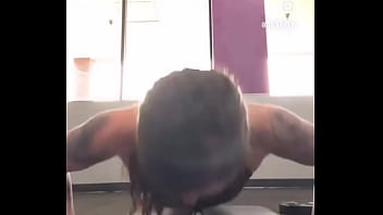 No girl pushups here