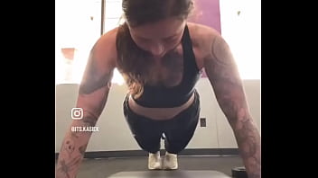 No girl pushups here