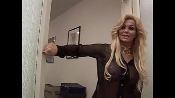 Amazing Milf With Stunning Body Has Solo Sex thumbnail