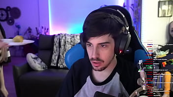 Rico culo culazo de la youtuber aroyitt