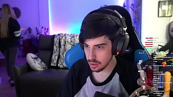 Rico culo culazo de la youtuber aroyitt