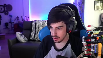 Rico culo culazo de la youtuber aroyitt