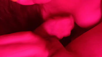 Me quede sin money y la dueña del bar me invito a su habitación especial me chupo la verga hasta tragarse mi leche semen por dinero 1