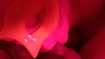 Me quede sin money y la dueña del bar me invito a su habitación especial me chupo la verga hasta tragarse mi leche semen por dinero 1