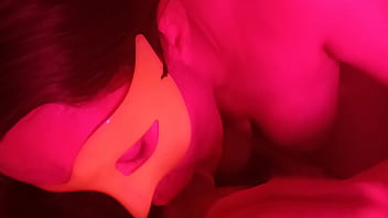 Me quede sin money y la dueña del bar me invito a su habitación especial me chupo la verga hasta tragarse mi leche semen por dinero 1