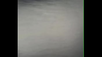 La secretaria me llama para verla como se monta en su juguete