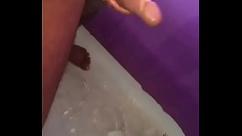 Mi novia me pide un video para masturbarse en casa