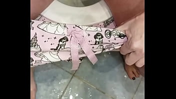 I can't believe i made such a pee mess