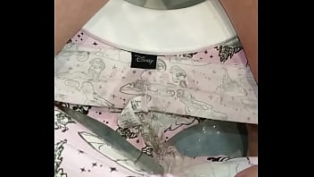 I can't believe i made such a pee mess