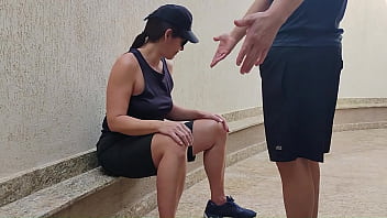 Comi uma garota sapatão colega da minha irmã e foi bom demais