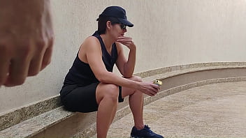 Comi uma garota sapatão colega da minha irmã e foi bom demais