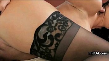 Stressed out milf with a sexy body gets a happy ending massage