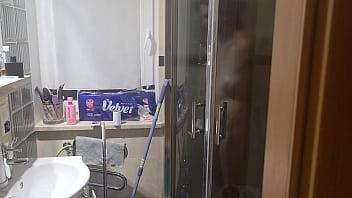 Huge cumshot on her face after shower she took cum from blowjob