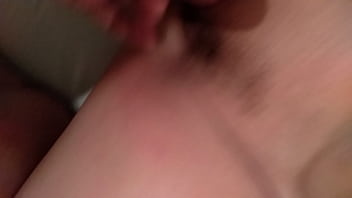 Le hago un dedo después de la fiesta