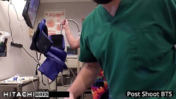 Freshman gets mandatory hitachi orgasm from doctor tampa kendra heart