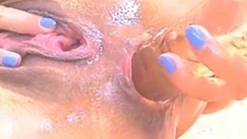 Softcore bitch tries to orgasm