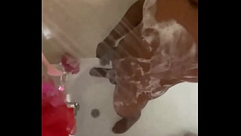 From the shower to the streets baby meet me inna sheets