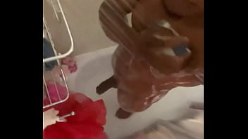 From the shower to the streets baby meet me inna sheets