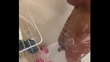 From the shower to the streets baby meet me inna sheets