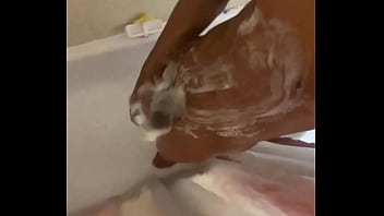 From the shower to the streets baby meet me inna sheets