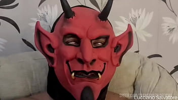 Halloween da sacanagem com mirela mansur na cama dela o único que conseguiu foder essa gostosa na própria cama