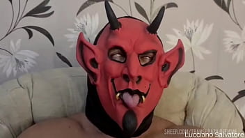 Halloween da sacanagem com mirela mansur na cama dela o único que conseguiu foder essa gostosa na própria cama