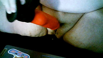 Using red dildo causes cream to spill out of my pussy