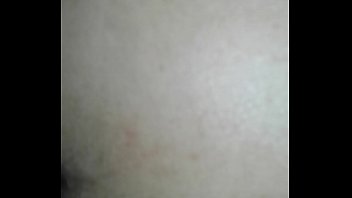 Rasgando o cú da coroa