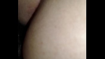 Rasgando o cú da coroa