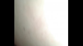 Rasgando o cú da coroa