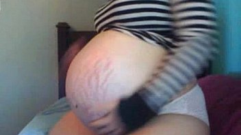 Pregnant girl masturbating