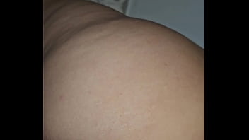 Stepmom seduces with her ass