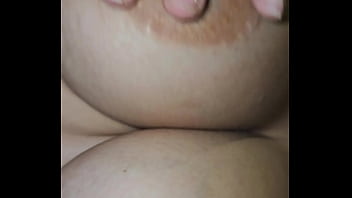 Stepmom seduces with her ass