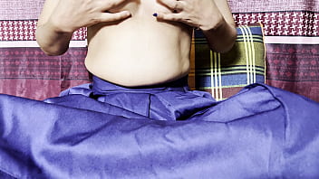 Collage girls fingering her pussy