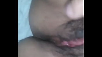 Mi Peluda Se Masturba Para Mi thumbnail