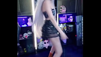 On a positive note i got the fiber installed yesterday my pc is alllmost all set up i'm unpacking all of my cam st