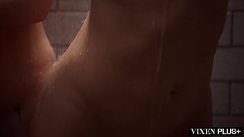 Mia's love language is giving and receiving gifts and this valentine's day she's giving her boyfriend exactly what he wants and also giving her friend katrina the experience of being a gift