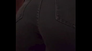 Me encanta como se me ven las nalgas