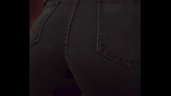 Me encanta como se me ven las nalgas