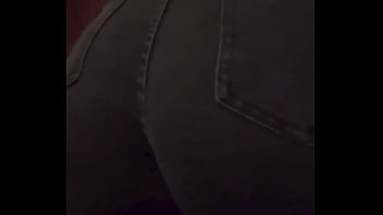Me encanta como se me ven las nalgas