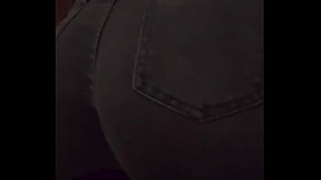 Me encanta como se me ven las nalgas
