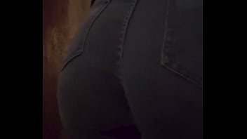 Me encanta como se me ven las nalgas