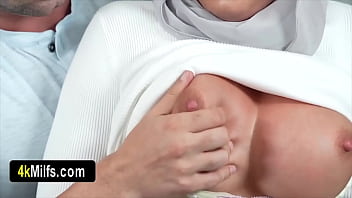 Cute muslim wife gets rough fucked