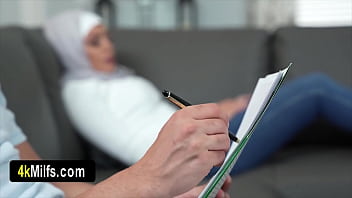 Cute muslim wife gets rough fucked