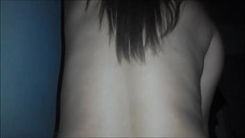 Safada da o cuzinho e a buceta pra outro macho