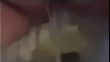 Isabella holloway peeing