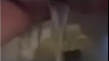 Isabella holloway peeing